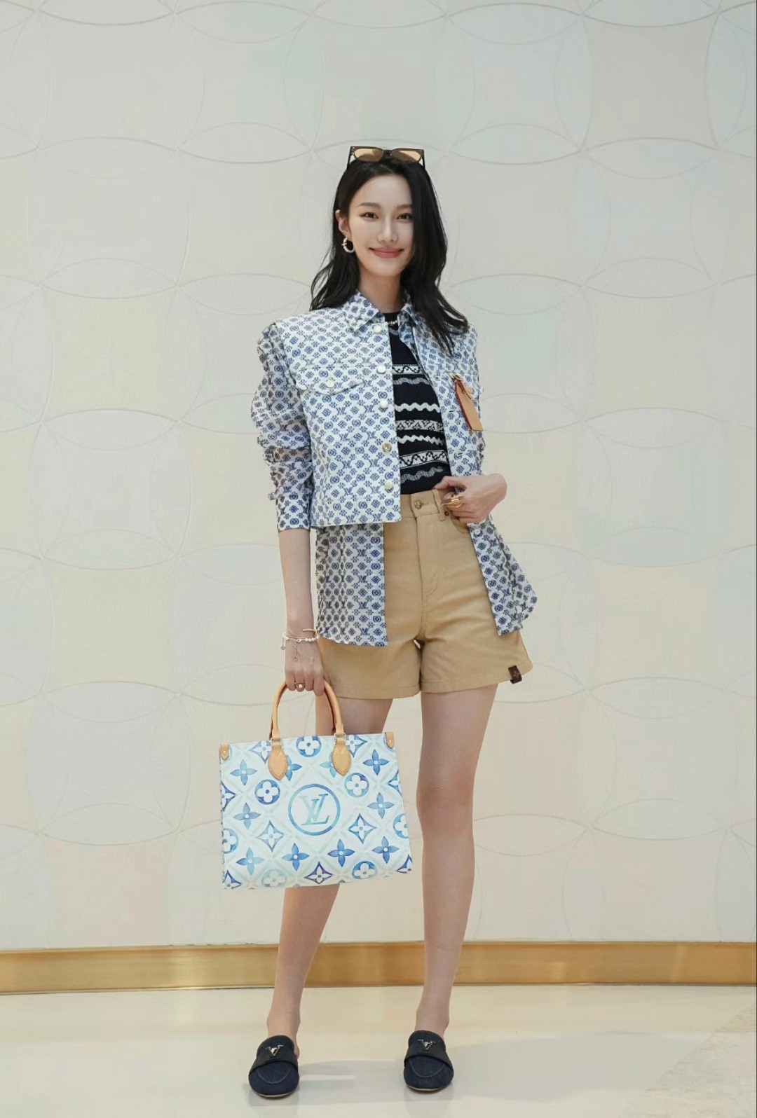 Louis Vuitton Shopping Bags